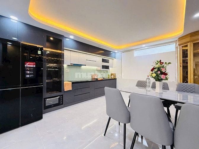 Bán nhà HXH 4m Nguyễn Văn Khối Gò Vấp - 4 tầng - 4x16m - Thang máy - C