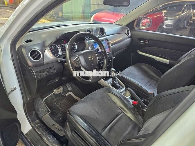 Suzuki Vitara 2016 1.6 AT màu trắng,đi 75.000 km