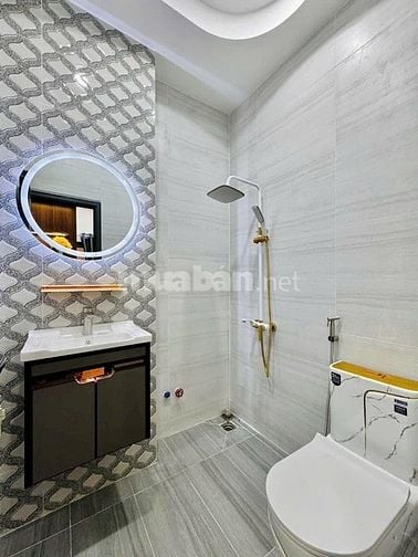 Mua nhanh giảm sâu nhà Mạc Thiên Tích 58m2-Giá 2tỷ450 ngay UBND Quận 5
