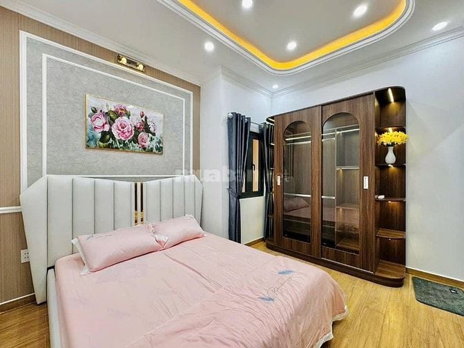 Mua nhanh giảm sâu nhà Mạc Thiên Tích 58m2-Giá 2tỷ450 ngay UBND Quận 5