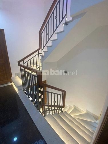 Cần cho thuê nhà HXH 86/2A Phổ Quang P.2 Q.Tân Bình gần CV Gia Định.