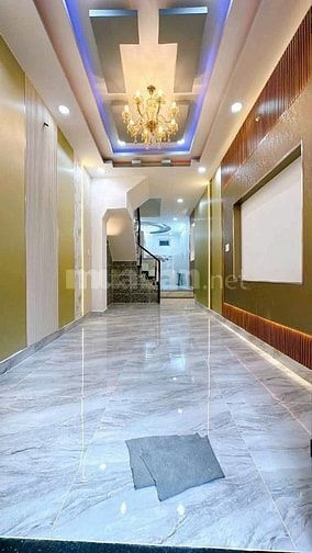 Cô Tư nhờ bán gấp nhà 56m², Nguyễn Thái Bình, Q1. Xây 5 tầng, sổ sẵn 