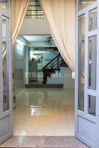Bán gấp nhà Q1, Nguyễn Văn Nguyên, 38m². Xây 1 lửng, 1 lầu, sân thượng