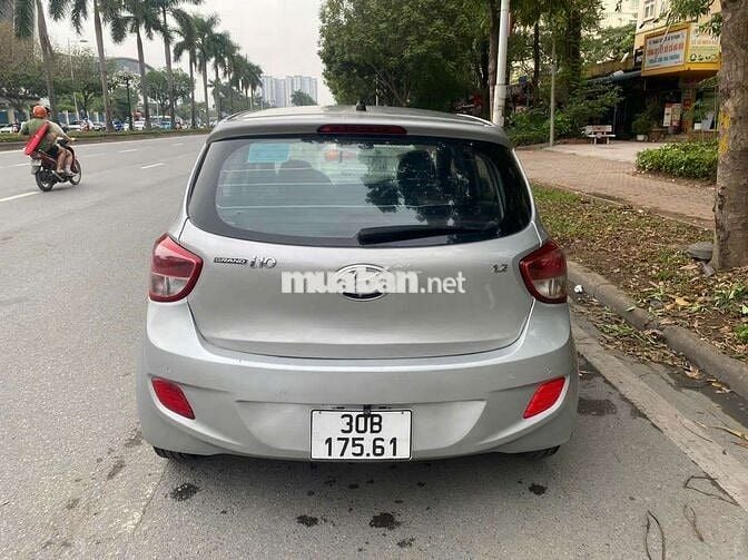 Xe i10 nhà bán bản đủ 1.25 xe cực đẹp