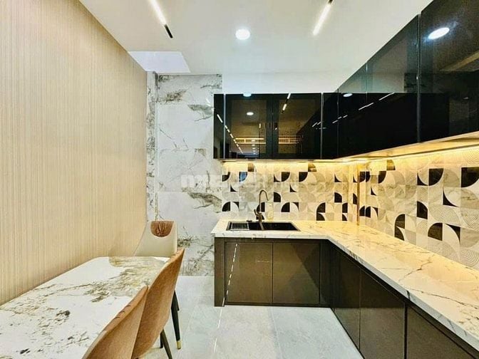 Nhà giá tốt Minh Phụng P2 Q11 33m2 Giá: 2tỷ600tr