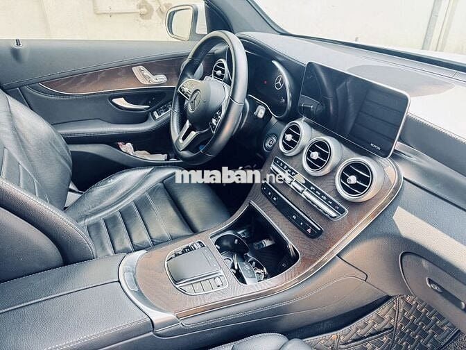 Mercedes Benz GLC 2020 200 4MATIC - 41000 km