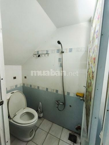 Phòng 20m2- 3,9tr full nội thất, toilet, cửa sổ ngay gần chợ bà chiểu