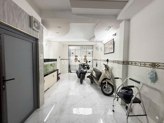 Bán nhà đường Cống Quỳnh Quận 1. DT 44m2 - Giá 4 tỷ 850 .