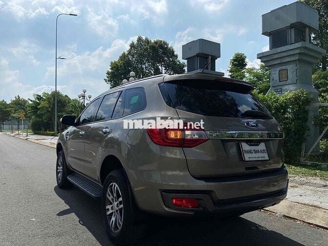 Ford Everest 2019 Trend 2.0L  AT 4x2 - 790000 km