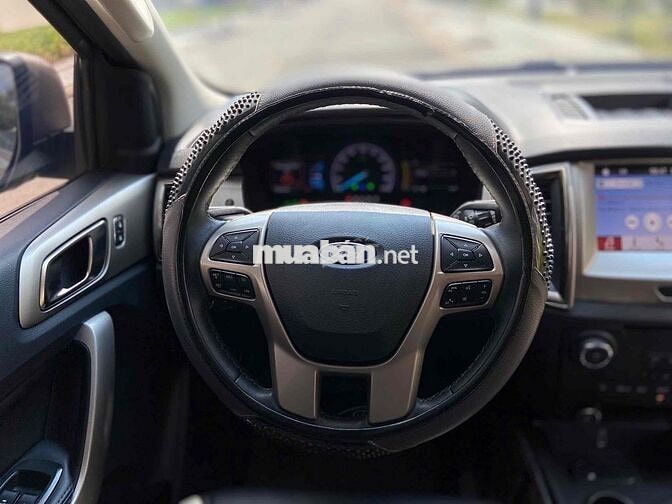 Ford Everest 2019 Trend 2.0L  AT 4x2 - 790000 km