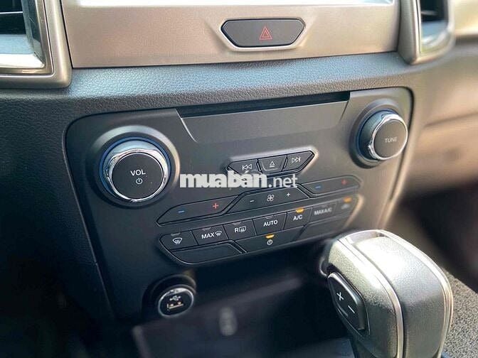 Ford Everest 2019 Trend 2.0L  AT 4x2 - 790000 km