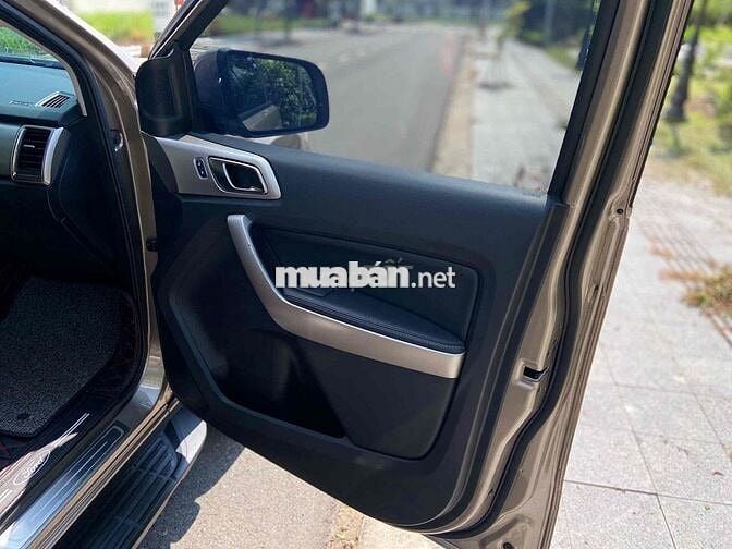 Ford Everest 2019 Trend 2.0L  AT 4x2 - 790000 km