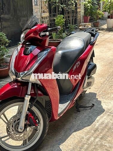 cần bán xe sh 150 thấng abs chính chủ