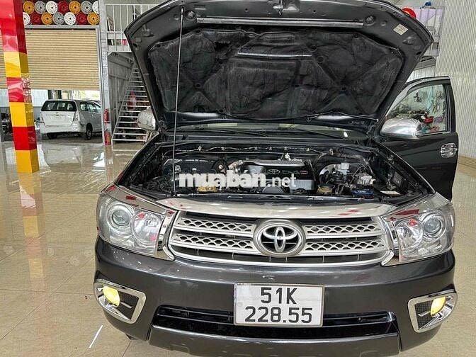 Giá: 365 Triệu FORTUNER 2009 Máy dầu Không đổ hơi