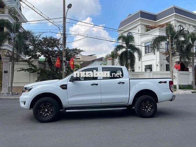 Ford Ranger 2021 XL 2 cầu số sàn