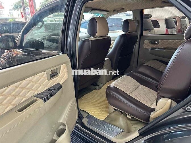 Giá: 365 Triệu FORTUNER 2009 Máy dầu Không đổ hơi