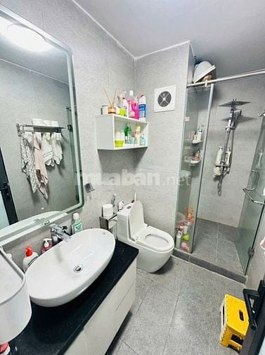 Bán nhà Giải Phóng - Hoàng Mai, DT 41m x 5 tầng. Phân lô ô tô vào nhà