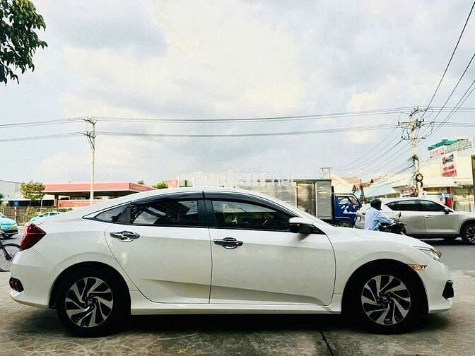Honda Civic 2018 1.8 E - 50000 km