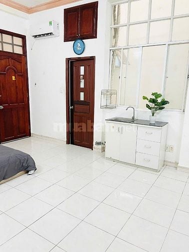 CHDV 30m2 cửa sổ lớn đường Sầm Sơn P4 Tân Bình chỉ 4 triệu 300k.
