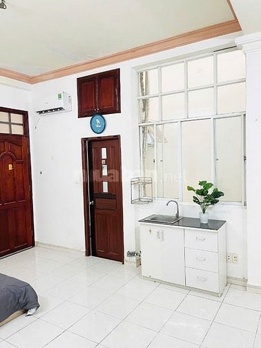 CHDV 30m2 cửa sổ lớn đường Sầm Sơn P4 Tân Bình chỉ 4 triệu 300k.