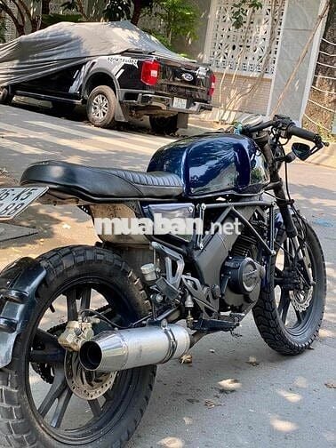 rebell rebel cafe racee tracker
