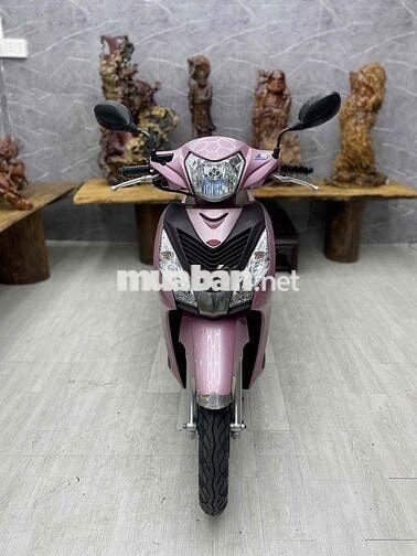 Honda Vision chính chủ máy bao zin êm. odo 26k
