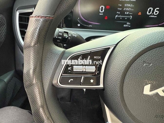 Kia Seltos 2024 1.5 AT - 6000 km