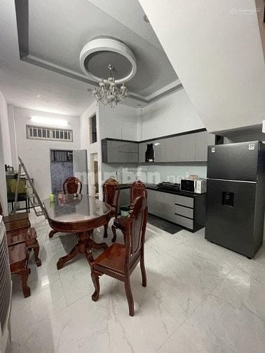 CẦN BÁN GẤP NHÀ ĐƯỜNG LÊ TRỰC P7, QUẬN BÌNH THẠNH GẦN HOÀNG HOA THÁM