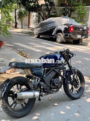 rebell rebel cafe racee tracker