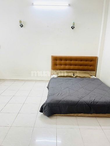CHDV 30m2 cửa sổ lớn đường Sầm Sơn P4 Tân Bình chỉ 4 triệu 300k.