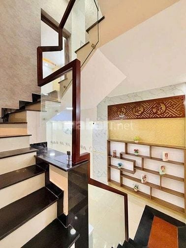 Nhà nằm ngay chợ Tân Định tại Nguyễn Hữu Cầu, Q1| 3,480 tỷ| 48m2