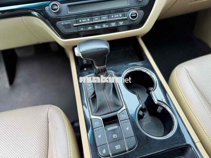 Kia Sedona SX - 2019- 2.2 DATH Luxury - 96000 km