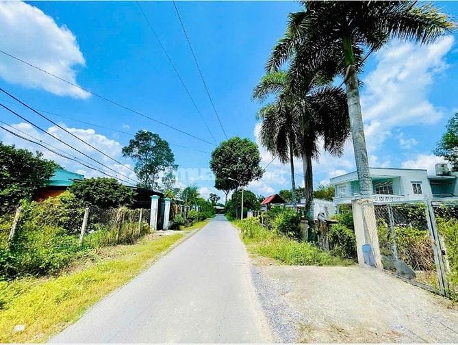 BỚT LỘC LÔ ĐẤT NGỘP 170m2 SÁT CHỢ TÂN THÔNG HỘI, CỦ CHI 