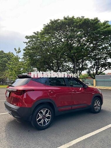 Kia Seltos 2023 - 180000 km