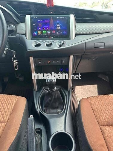 Toyota Innova 2019 2.0E - 117000 km