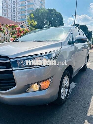 Toyota Innova 2019 2.0E - 117000 km