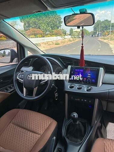 Toyota Innova 2019 2.0E - 117000 km