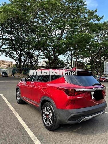 Kia Seltos 2023 - 180000 km