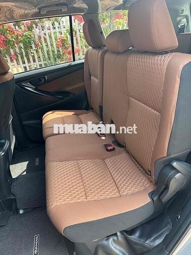 Toyota Innova 2019 2.0E - 117000 km