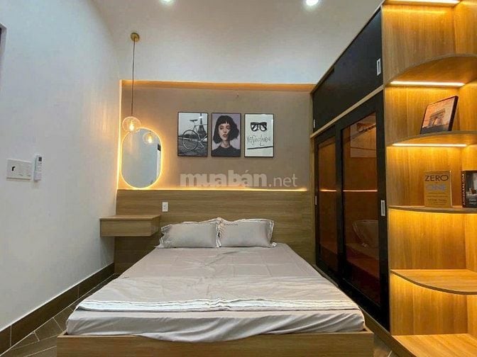 Định cư nước ngoài bán nhà đường Lê Văn Sỹ, P13,Q.3. 42,5m2 /2.450 tỷ