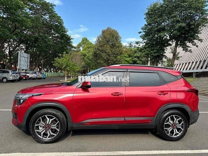 Kia Seltos 2023 - 180000 km