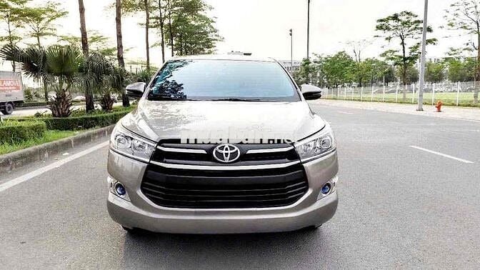 Toyota Innova 2020 2.0E - 68000 km
