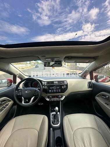 Kia Rio 2015 1.4 AT Hatchback - 37000 km