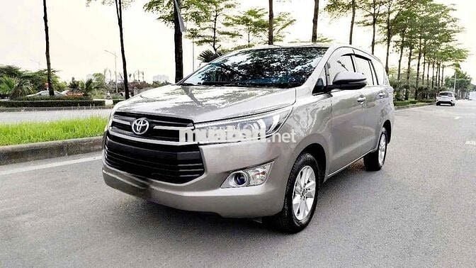 Toyota Innova 2020 2.0E - 68000 km