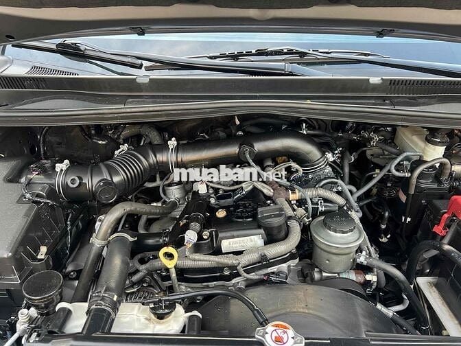Toyota Innova 2017 2.0E - 92000 km