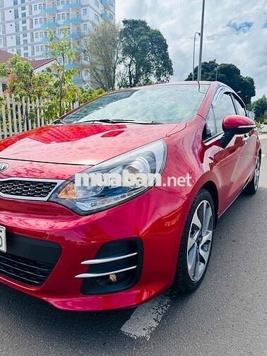 Kia Rio 2015 1.4 AT Hatchback - 37000 km