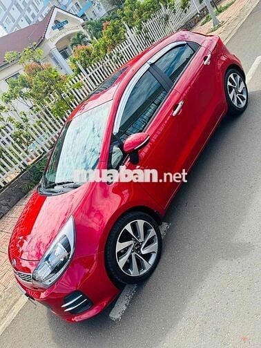 Kia Rio 2015 1.4 AT Hatchback - 37000 km
