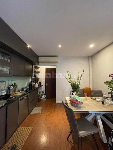 Bán nhà ngõ phố Hoàng Như Tiếp quận Long Biên 40m2*5 tầng giá 5 tỷ