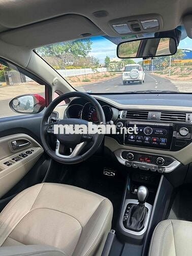 Kia Rio 2015 1.4 AT Hatchback - 37000 km