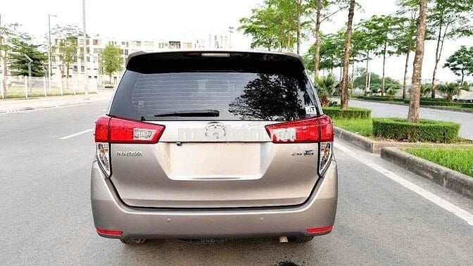 Toyota Innova 2020 2.0E - 68000 km